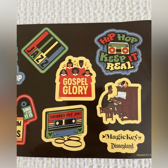 Disneyland Magic Key Exclusive Music Sticker Set - Picture 3 of 4